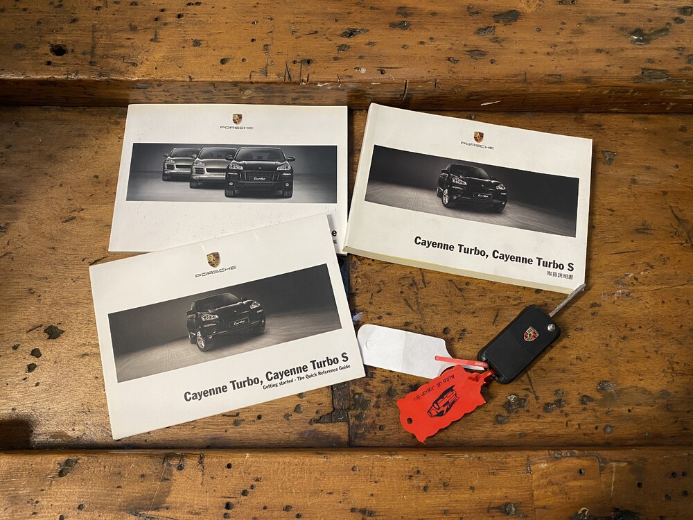 Porsche Cayenne Turbo 4.8 V8 500hp 2009 -Youngtimer-.