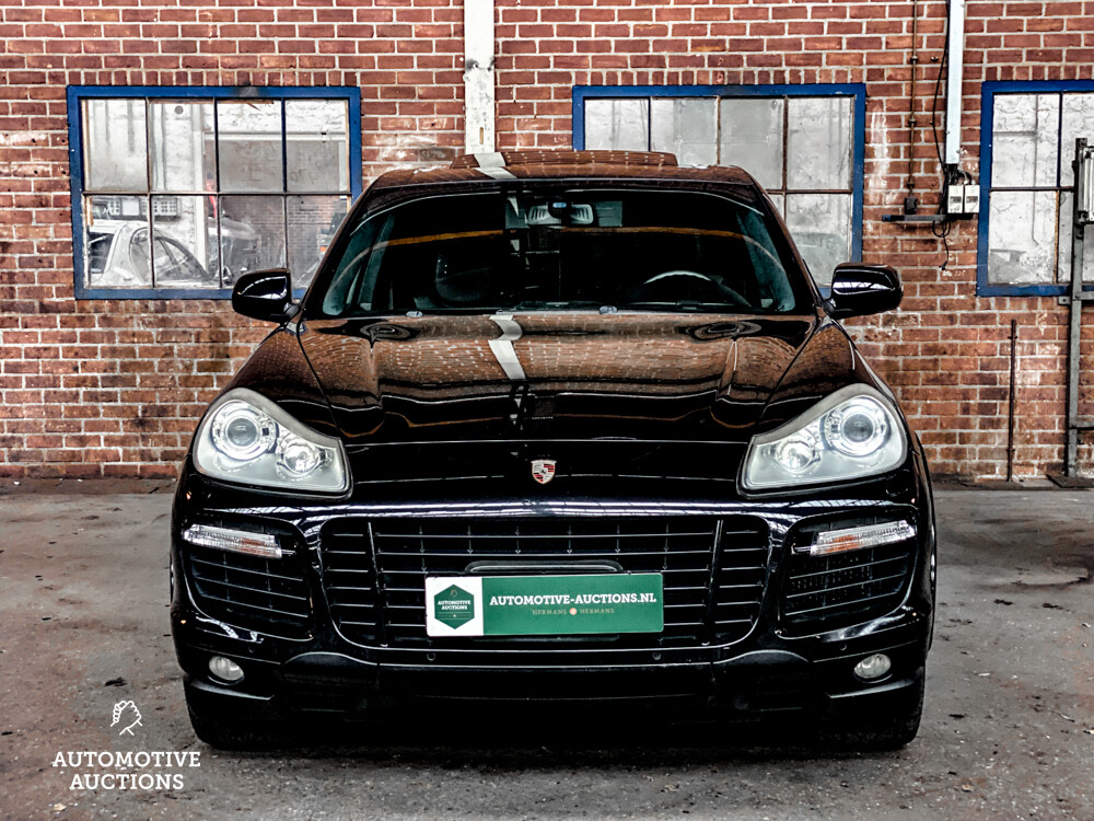 Porsche Cayenne Turbo 4.8 V8 500hp 2009 -Youngtimer-.