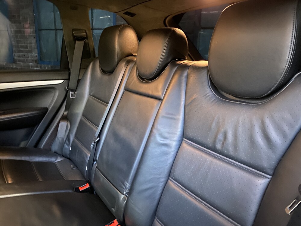 Porsche Cayenne Turbo 4.8 V8 500hp 2009 -Youngtimer-.