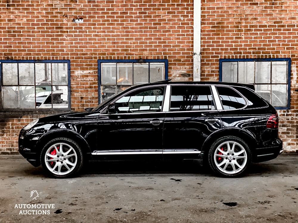 Porsche Cayenne Turbo 4.8 V8 500hp 2009 -Youngtimer-.