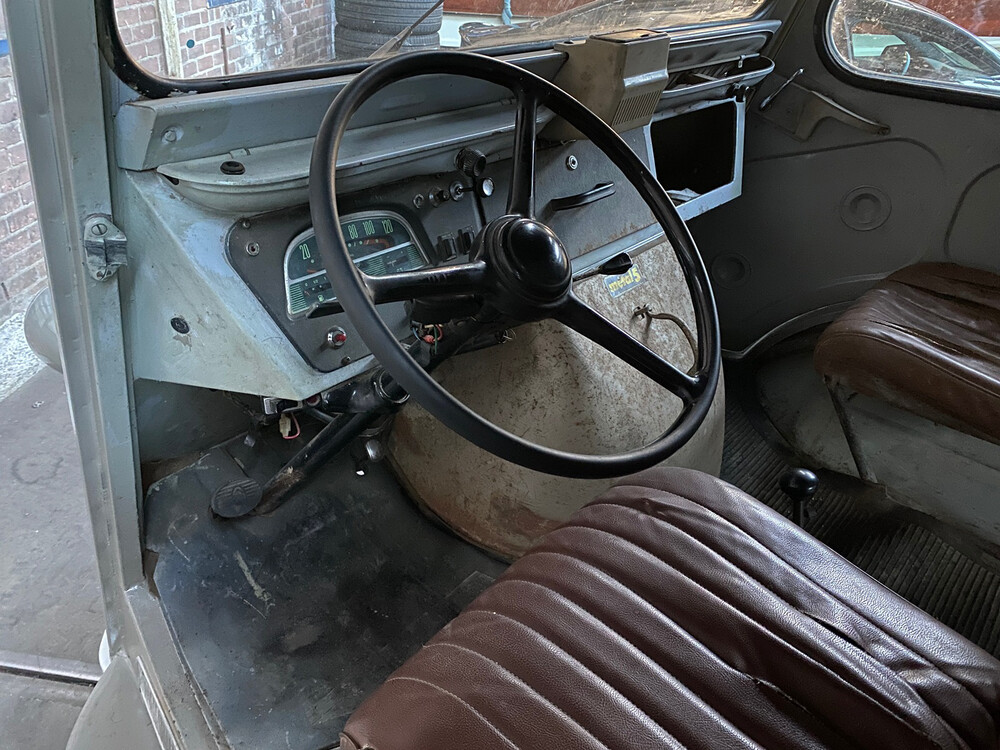 Citroen HY Bus 1973.