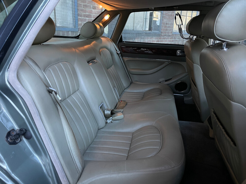 Jaguar Sovereign 4.0 X300 XJ6 241hp 1995 -Orig. NL-, NG-TH-86.