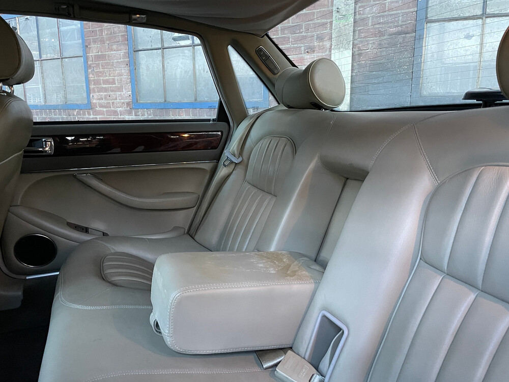 Jaguar Sovereign 4.0 X300 XJ6 241hp 1995 -Orig. NL-, NG-TH-86.