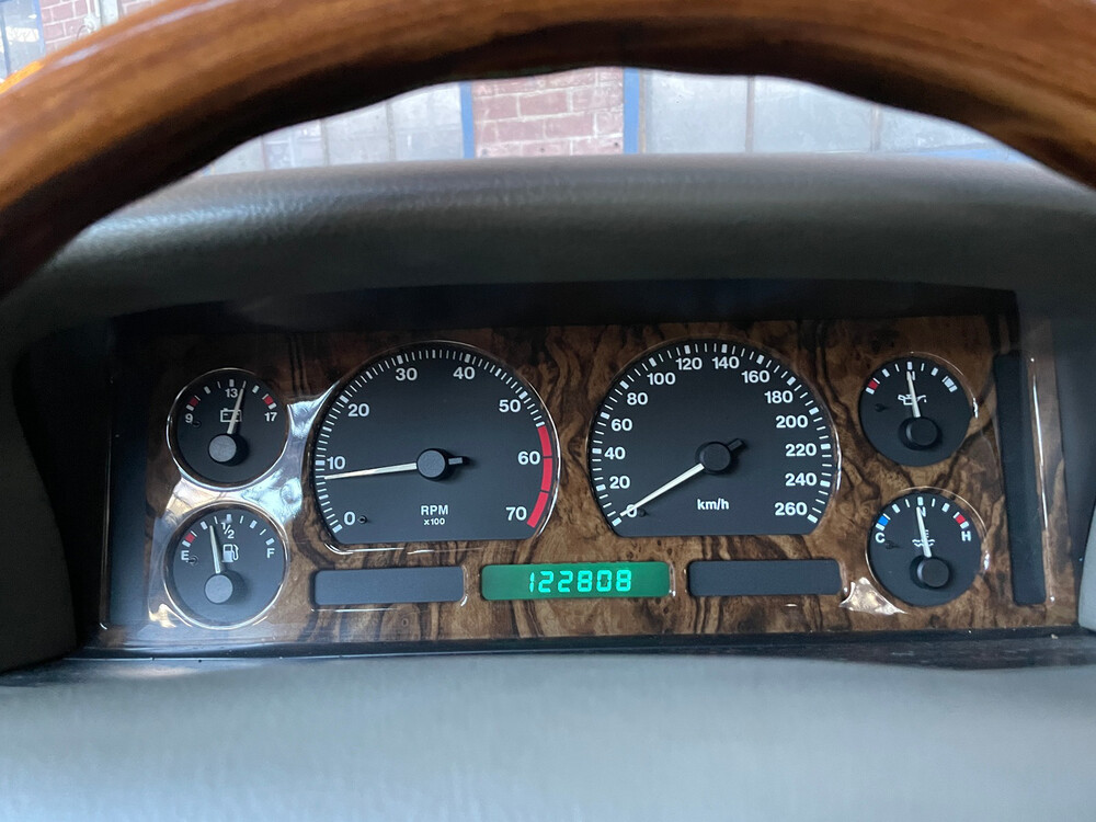 Jaguar Sovereign 4.0 X300 XJ6 241hp 1995 -Orig. NL-, NG-TH-86.