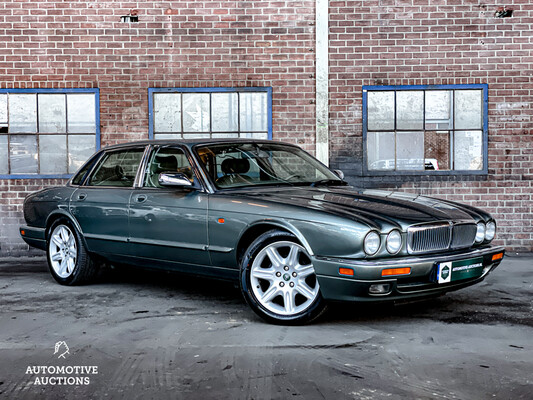 Jaguar Sovereign 4.0 X300 XJ6 241pk 1995 -Orig. NL-, NG-TH-86