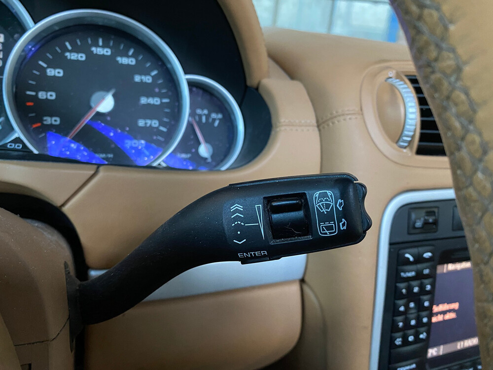 Porsche Cayenne Turbo 4.8 V8 500hp 2008, 64-XTV-9.