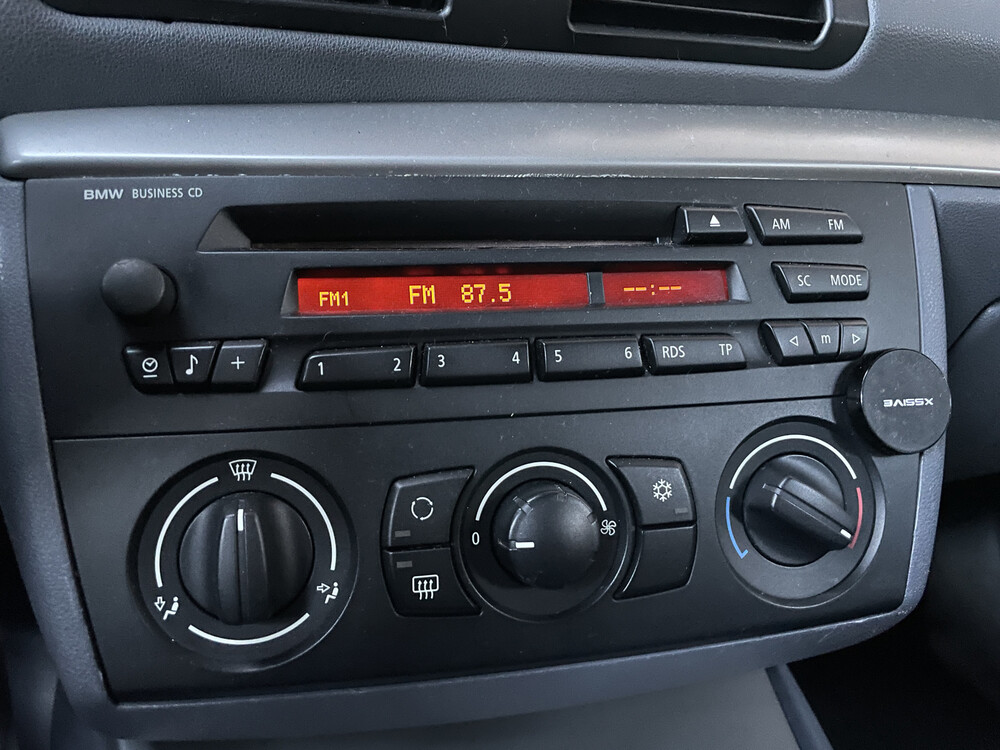 BMW 116i High Executive 116hp 2005 1-Series, 75-RK-JD.