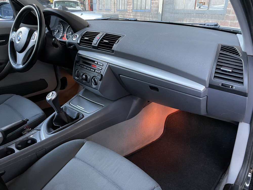 BMW 116i High Executive 116hp 2005 1-Series, 75-RK-JD.