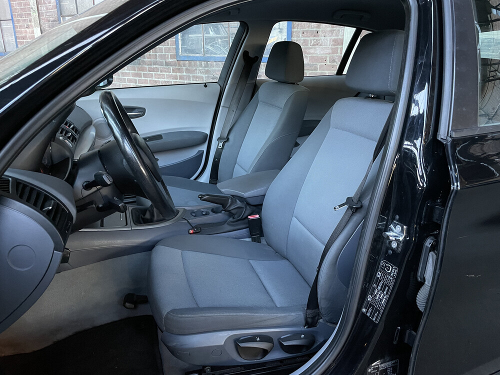 BMW 116i High Executive 116hp 2005 1-Series, 75-RK-JD.