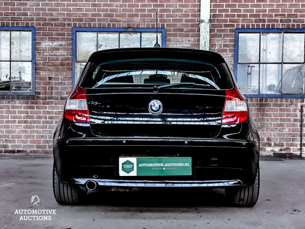 BMW 116i High Executive 116hp 2005 1-Series, 75-RK-JD.