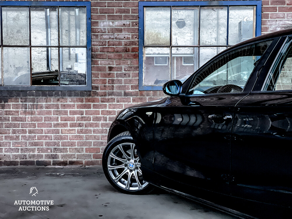 BMW 116i High Executive 116hp 2005 1-Series, 75-RK-JD.