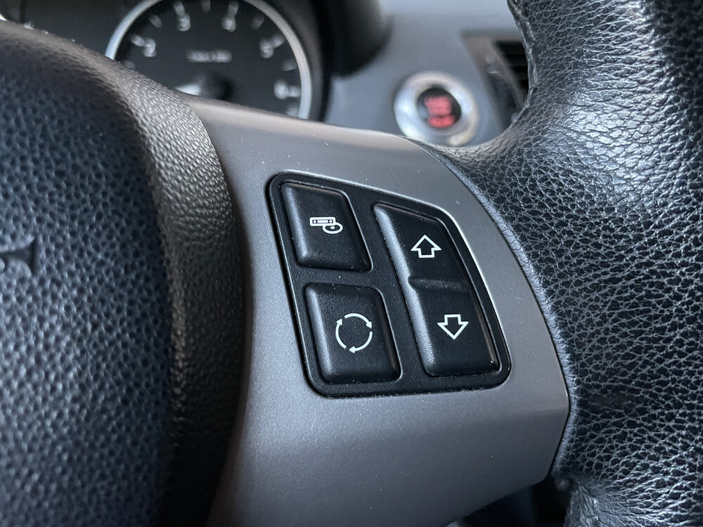 BMW 116i High Executive 116hp 2005 1-Series, 75-RK-JD.