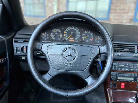 Mercedes Benz SL280 R129 SL-Klasse 193 PS 1995.
