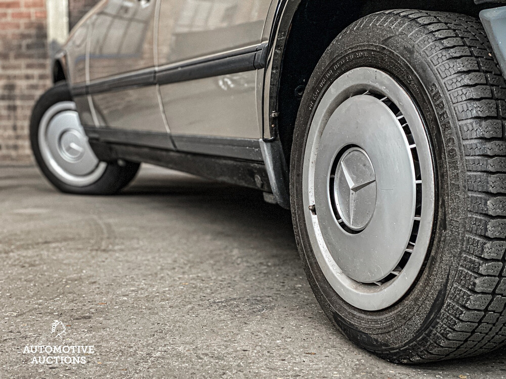 Mercedes-Benz 250D W124 1986 E-Class, RB-25-FD.