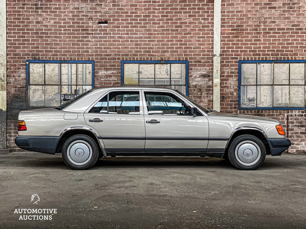 Mercedes-Benz 250D W124 1986 E-Class, RB-25-FD.
