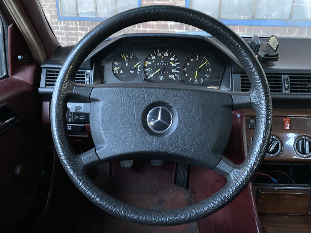Mercedes-Benz 250D W124 1986 E-Class, RB-25-FD.