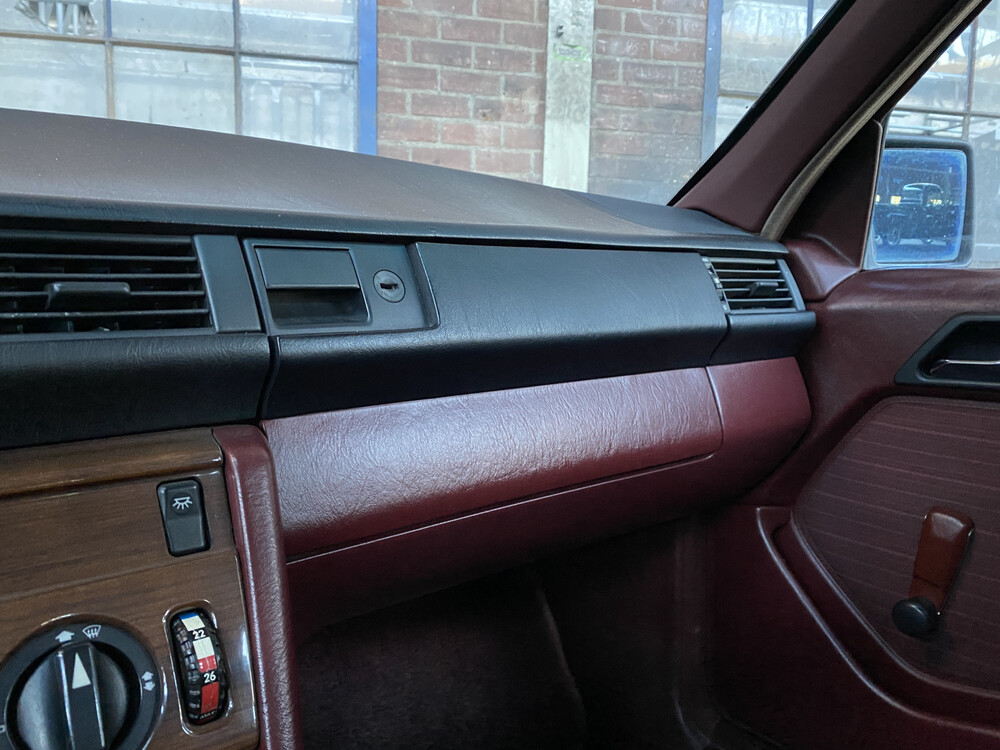 Mercedes-Benz 250D W124 1986 E-Class, RB-25-FD.