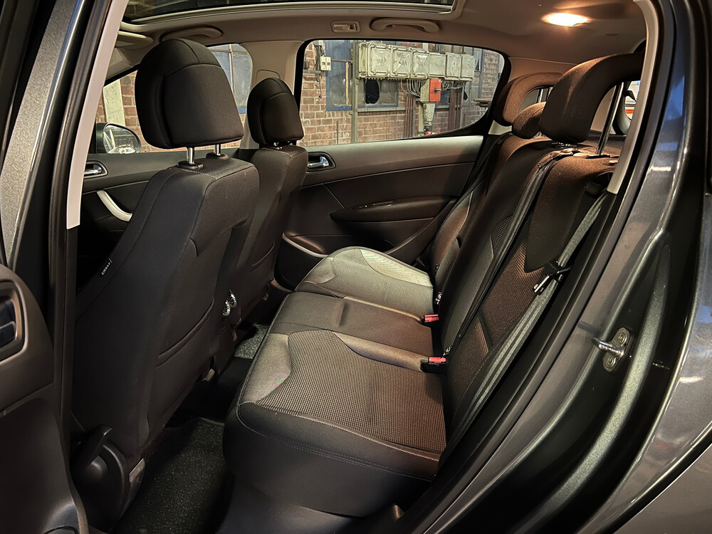 Peugeot 308 1.6 VTi XS 120hp 2008, 17-ZL-XF.