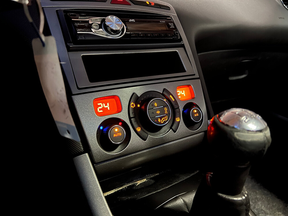 Peugeot 308 1.6 VTi XS 120hp 2008, 17-ZL-XF.