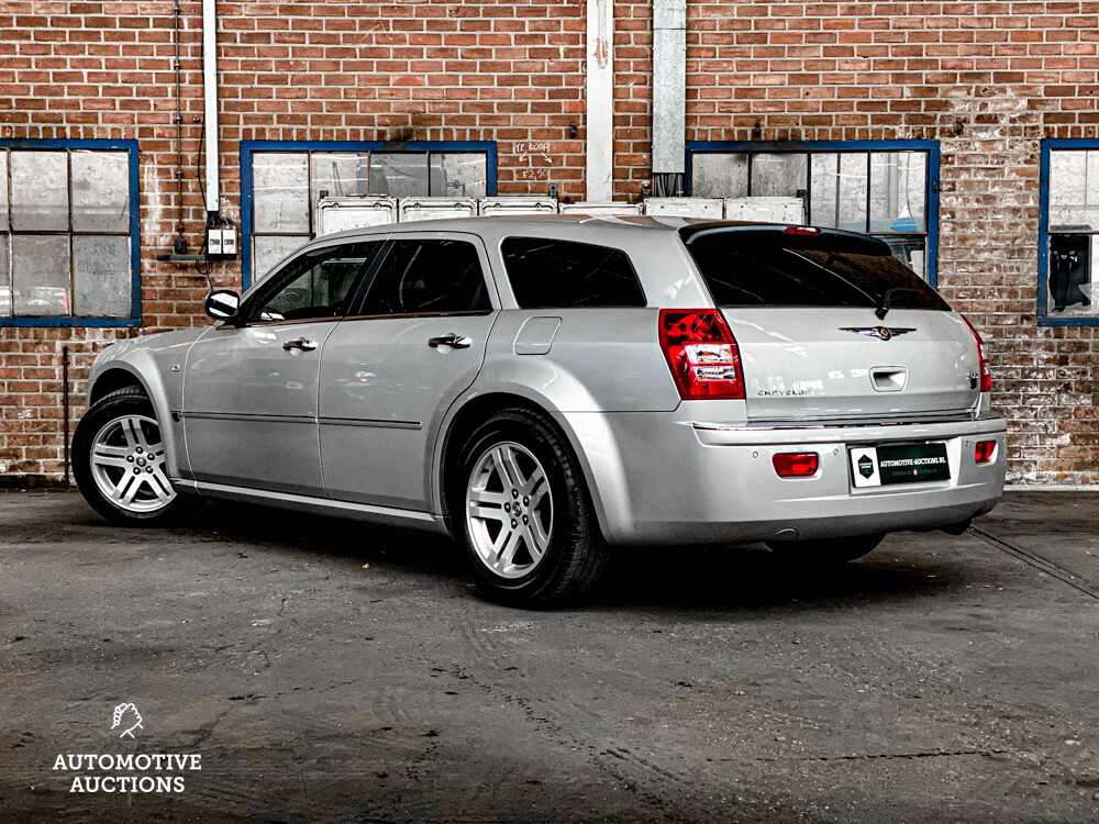 Chrysler 300C Touring 3.5 V6 AWD 249hp 2005, H-434-PX.