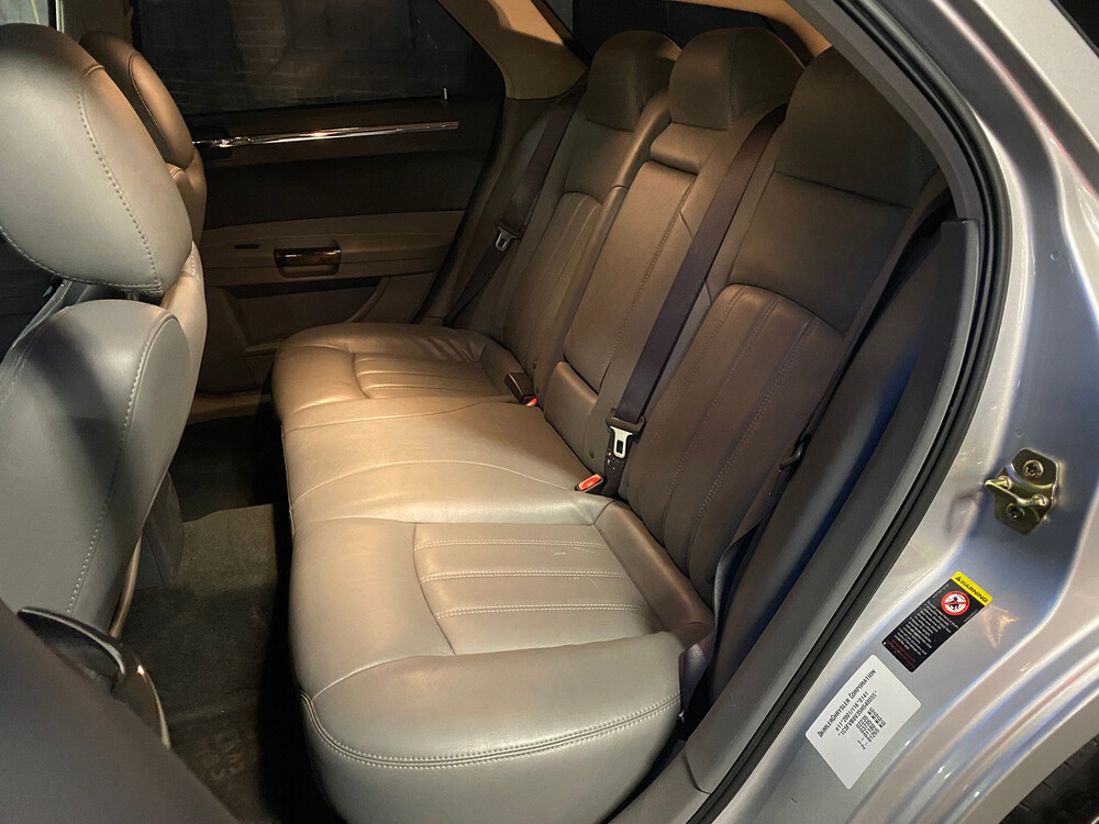 Chrysler 300C Touring 3.5 V6 AWD 249hp 2005, H-434-PX.