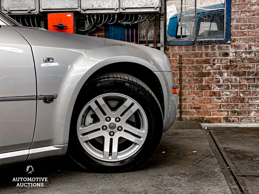 Chrysler 300C Touring 3.5 V6 AWD 249hp 2005, H-434-PX.