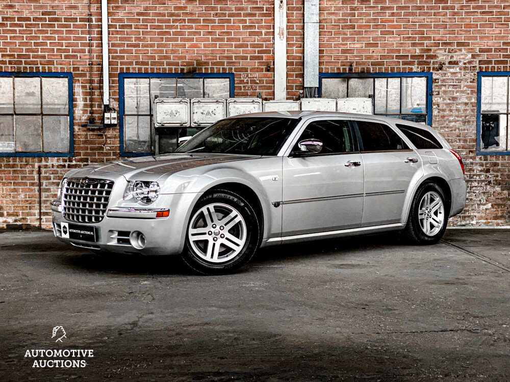 Chrysler 300C Touring 3.5 V6 AWD 249hp 2005, H-434-PX. - Automotive Auctions