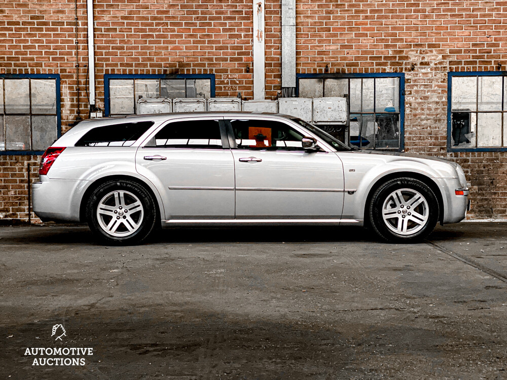 Chrysler 300C Touring 3.5 V6 AWD 249hp 2005, H-434-PX.