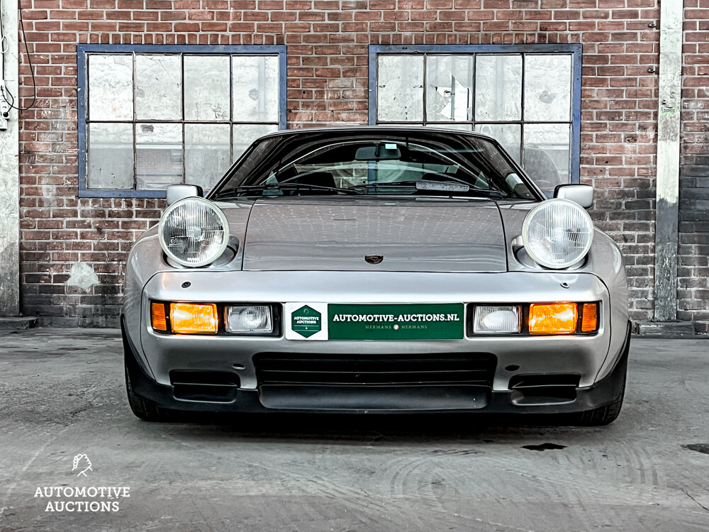 Porsche 928 S 300hp 1987.