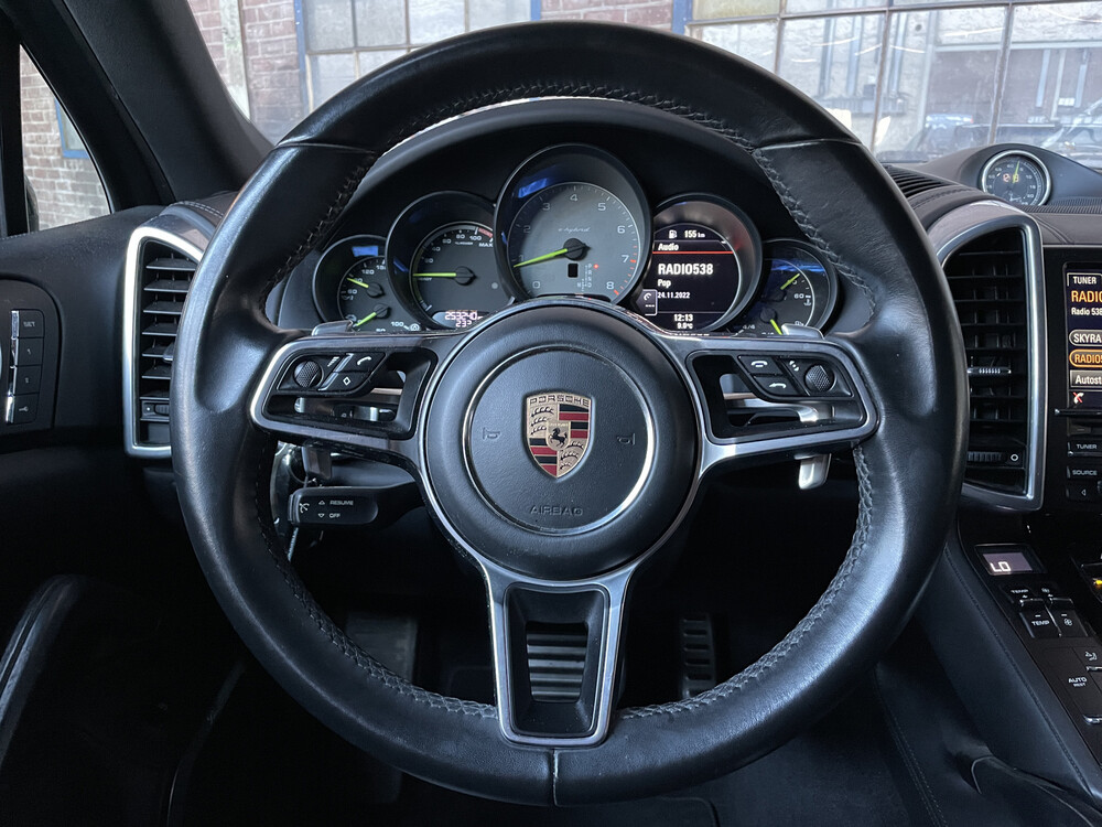 Porsche Cayenne S E-Hybrid 3.0 SportChrono 416pk 2015 -Org. NL-, HN-967-X