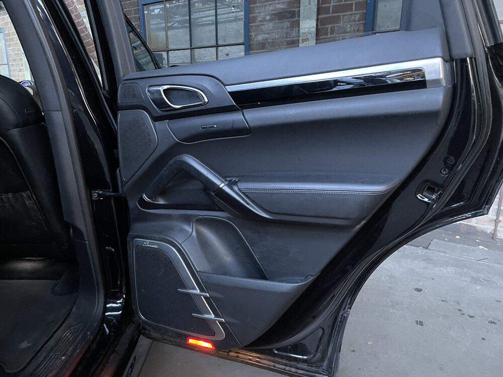 Porsche Cayenne S E-Hybrid 3.0 SportChrono 416pk 2015 -Org. NL-, HN-967-X