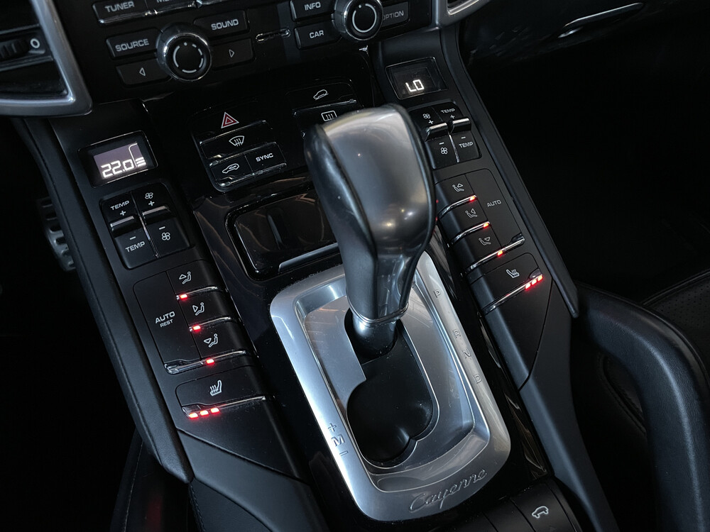 Porsche Cayenne S E-Hybrid 3.0 SportChrono 416pk 2015 -Org. NL-, HN-967-X