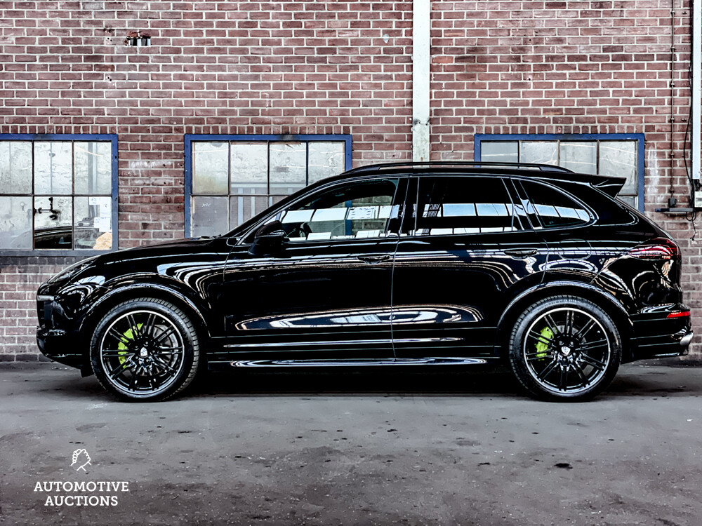 Porsche Cayenne S E-Hybrid 3.0 SportChrono 416pk 2015 -Org. NL-, HN-967-X