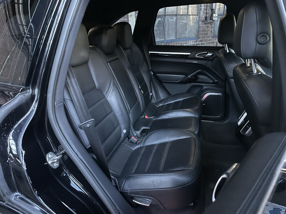 Porsche Cayenne S E-Hybrid 3.0 SportChrono 416pk 2015 -Org. NL-, HN-967-X