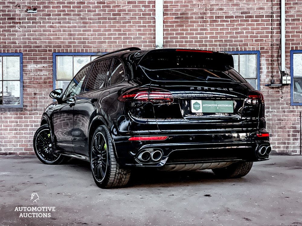 Porsche Cayenne S E-Hybrid 3.0 SportChrono 416pk 2015 -Org. NL-, HN-967-X