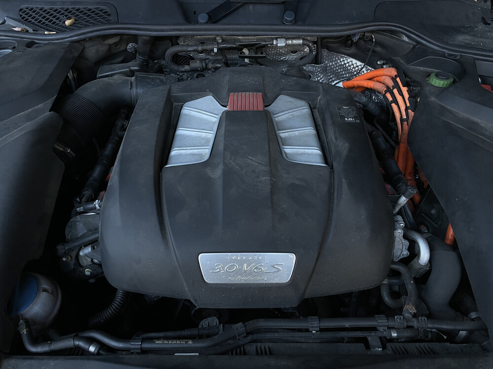 Porsche Cayenne S E-Hybrid 3.0 SportChrono 416pk 2015 -Org. NL-, HN-967-X