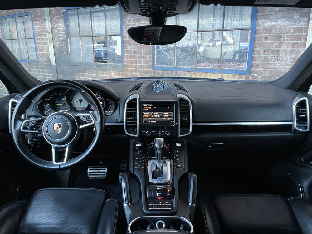 Porsche Cayenne S E-Hybrid 3.0 SportChrono 416pk 2015 -Org. NL-, HN-967-X