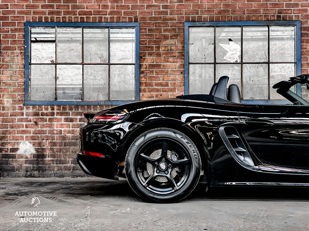 Porsche 718 Boxster 2.0  NIEUW-Model 299pk 2016, J-274-LJ