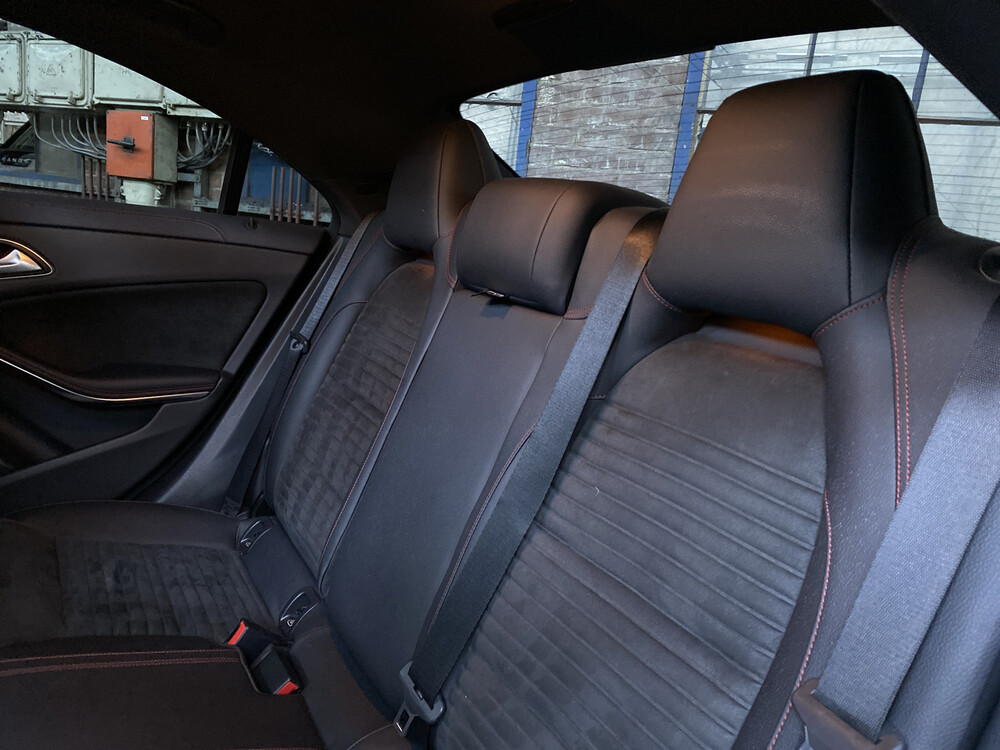 Mercedes-Benz CLA45 AMG 4Matic CLA-klasse 381pk 2017, J-498-PP