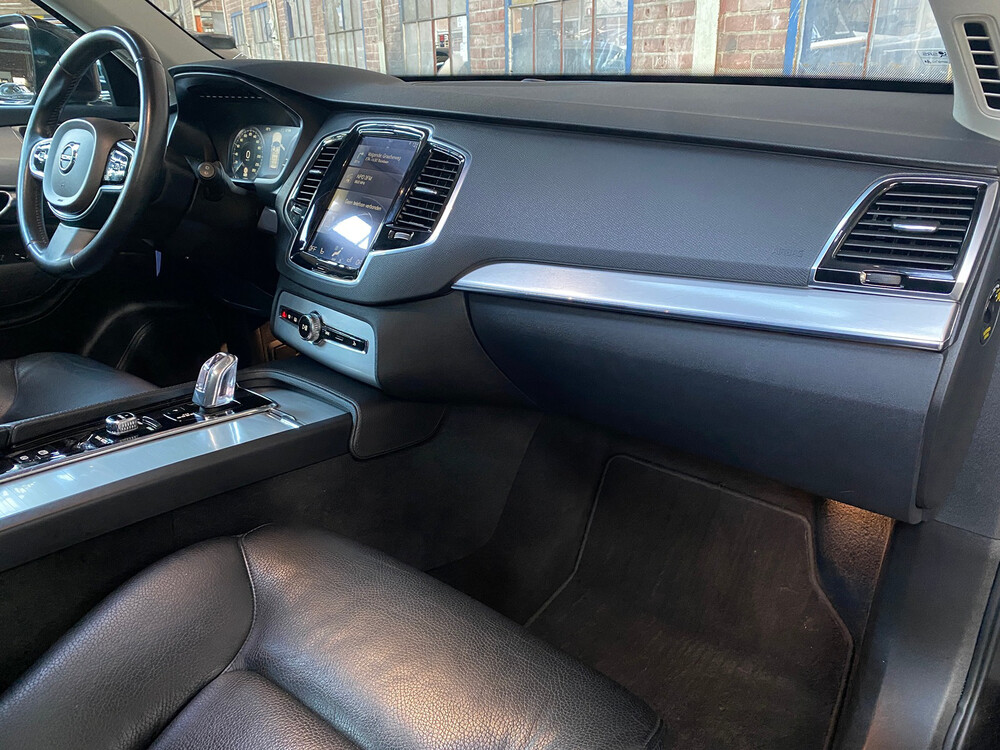 Volvo XC90 2.0 T8 Twin Engine AWD Momentum 320pk 2016 -Org. NL-, JK-06-N