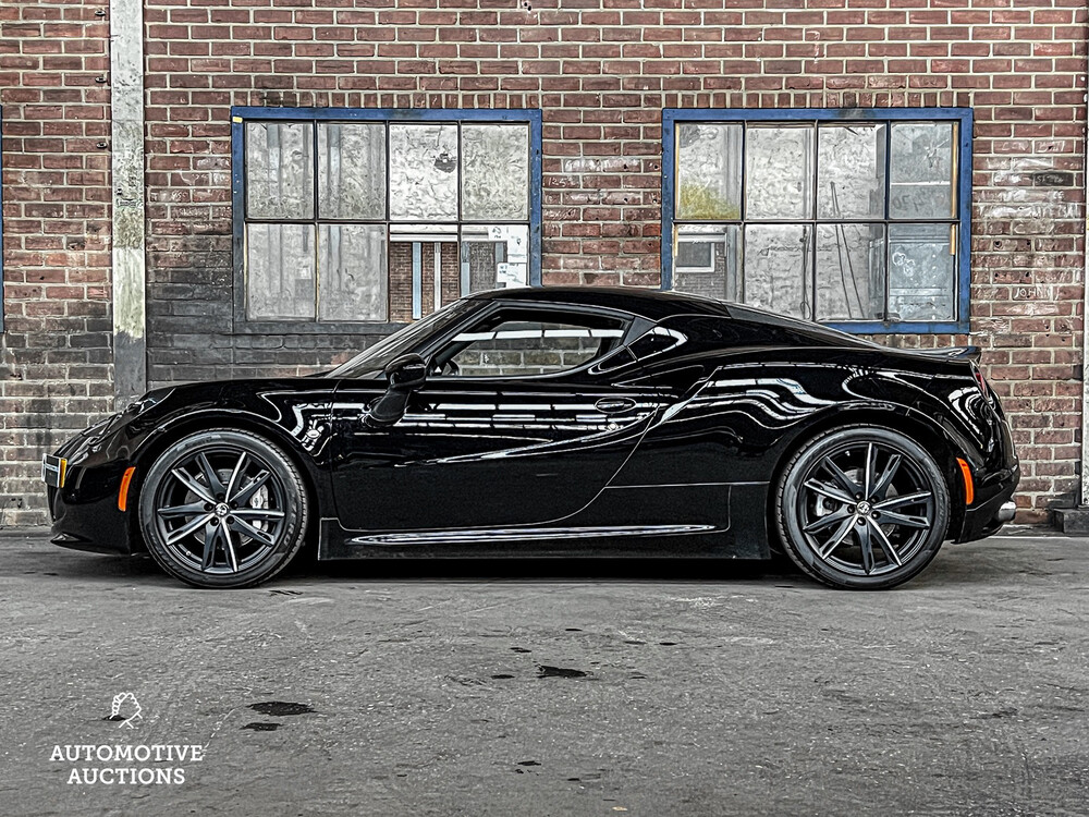 Alfa Romeo 4C 1750TBI CARBON TCT 241pk 2015 -Org. NL-, GJ-487-L