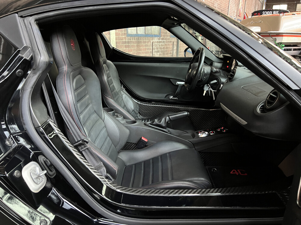 Alfa Romeo 4C 1750TBI CARBON TCT 241pk 2015 -Org. NL-, GJ-487-L