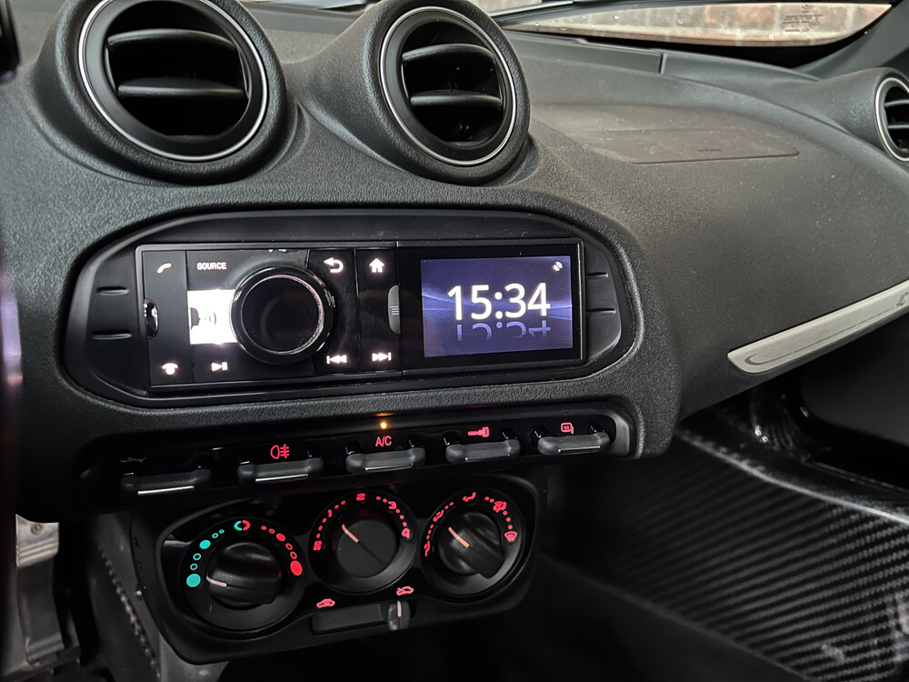 Alfa Romeo 4C 1750TBI CARBON TCT 241pk 2015 -Org. NL-, GJ-487-L