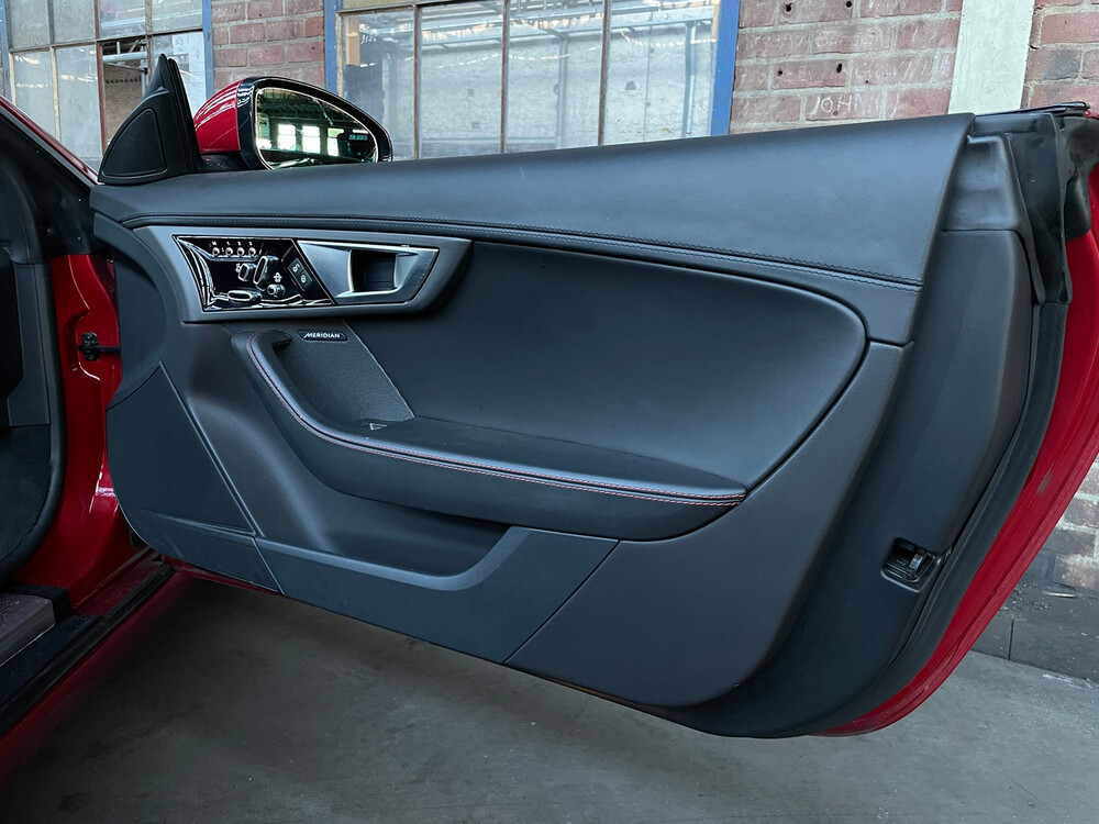 Jaguar F-TYPE 3.0 V6 S Convertible 381pk 2015, GP-256-K