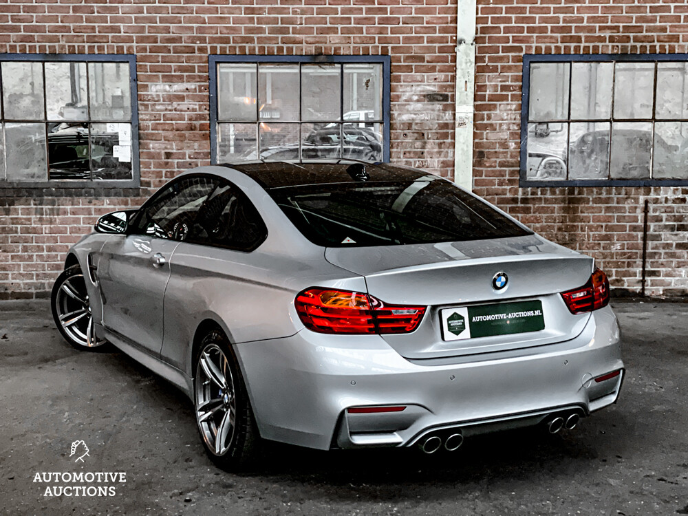 BMW M4 Coupé M-Performance Carbon 3.0 431pk 2014 -Orig. NL-, 6-ZFK-07