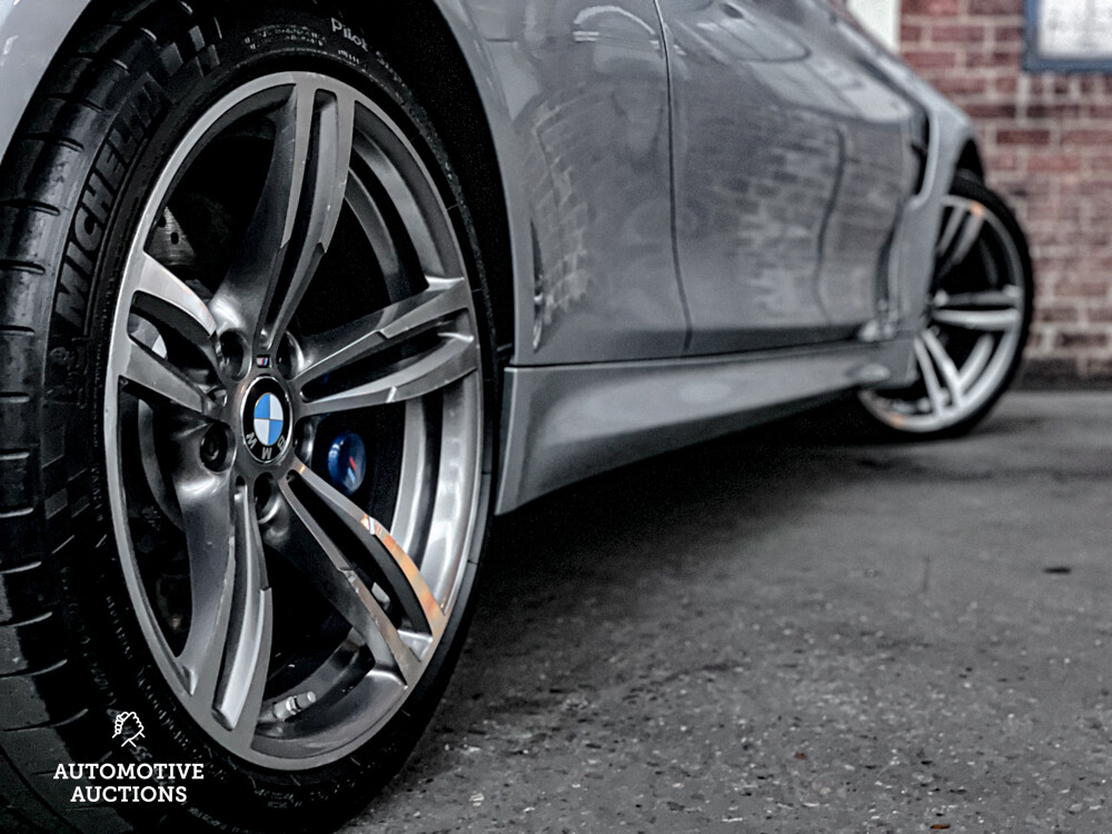 BMW M4 Coupé M-Performance Carbon 3.0 431pk 2014 -Orig. NL-, 6-ZFK-07