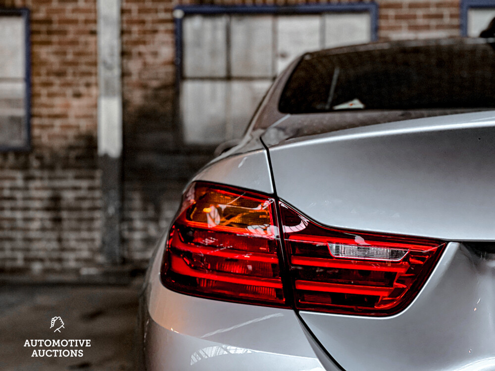 BMW M4 Coupé M-Performance Carbon 3.0 431pk 2014 -Orig. NL-, 6-ZFK-07