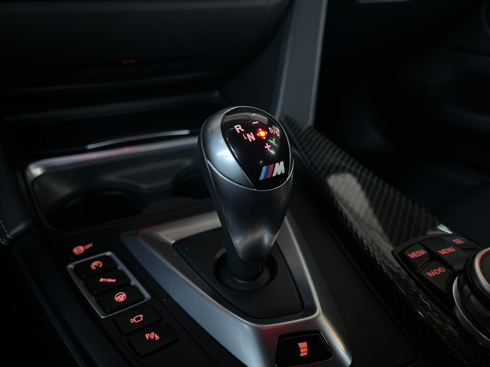 BMW M4 Coupé M-Performance Carbon 3.0 431pk 2014 -Orig. NL-, 6-ZFK-07