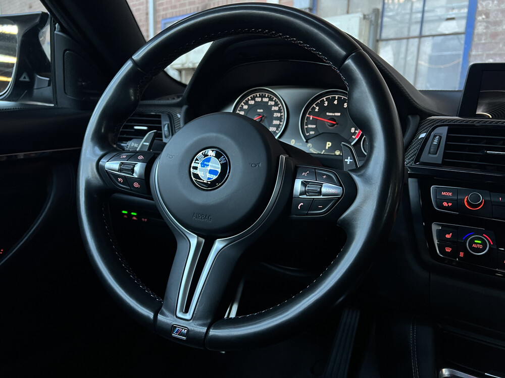BMW M4 Coupé M-Performance Carbon 3.0 431pk 2014 -Orig. NL-, 6-ZFK-07