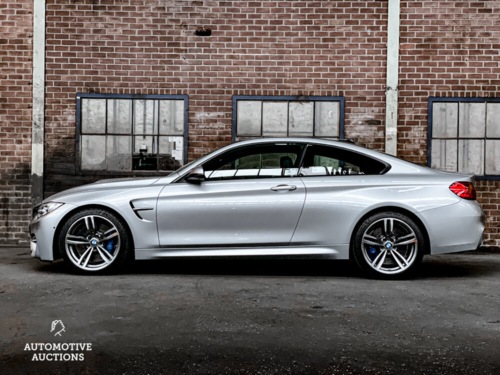 BMW M4 Coupé M-Performance Carbon 3.0 431pk 2014 -Orig. NL-, 6-ZFK-07